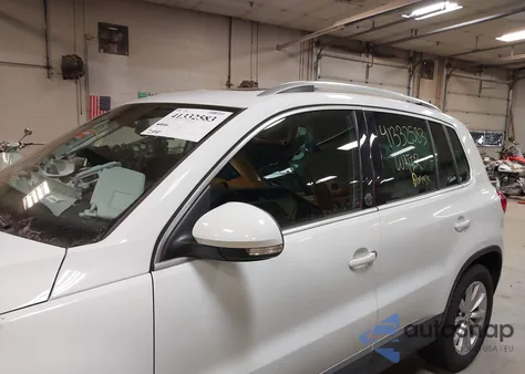 2017 Volkswagen Tiguan 2.0T Wolfsburg Edition from USA, damaged, VIN WVGRV7AX3HK000874